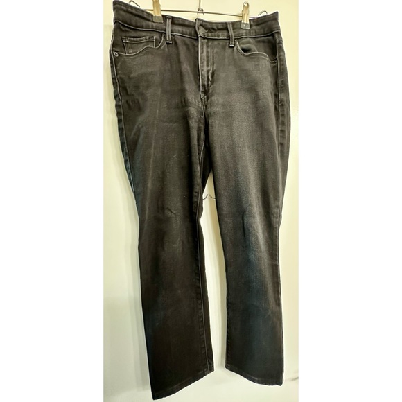 Levi’s Women’s Midrise Skinny Jeans – Black Stretch Denim | 8 Short - Picture 3 of 7